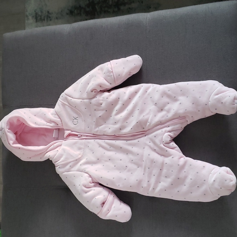 Calvin Klein baby girl size 3-6 month